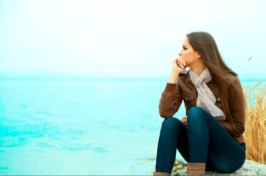 Does the vaccine have any therapeutic effects in individuals already infected with HPV?
