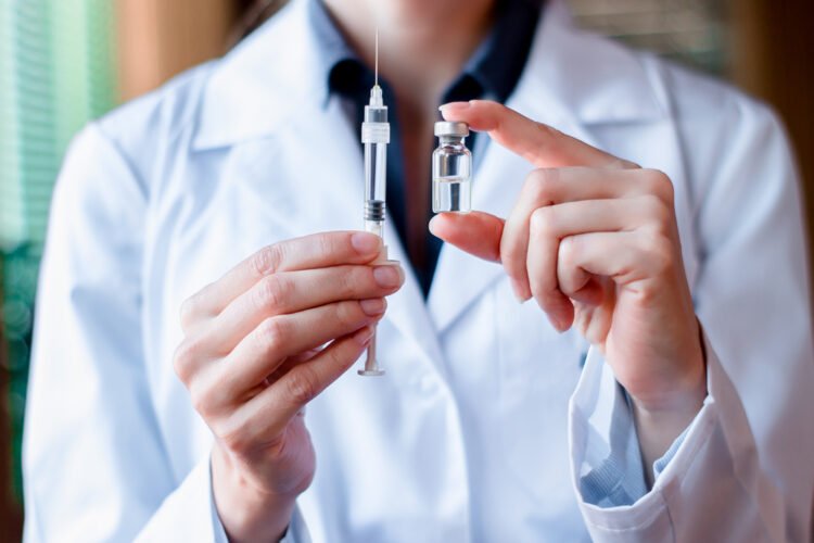 How do vaccines against HPV work?